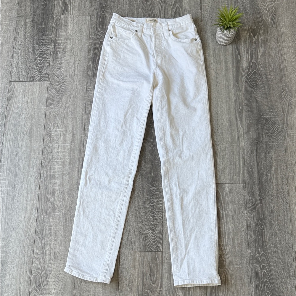 Universal Thread Cream High Rise Jeans